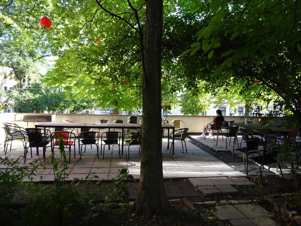 Hummel Hostel - Historische Stadtvilla Mit Garten Veimar Exterior foto